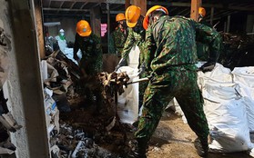 Thu gom trên 1.800 tấn tro xỉ, phế thải từ vụ cháy Công ty Rạng Đông