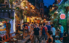 Vừa trở thành địa điểm "sống ảo" hot nhất 2019 ở Hà Nội, phố đường tàu Phùng Hưng có nguy cơ bị dẹp bỏ không thương tiếc và phản ứng của dân mạng thế nào?