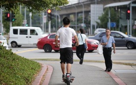 Những tác động từ việc thắt chặt kiểm soát xe trượt điện của Singapore
