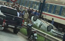 Tàu hỏa tông ô tô lật ngửa, nữ tài xế trẻ tử vong tại chỗ