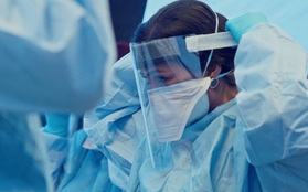 Giữa lúc thế giới hoang mang vì virus Corona, Netflix tung ngay phim khoa học về cách ngăn chặn đại dịch!