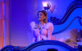 Ariana Grande "cứu" cả Grammy: Sân khấu hoành tráng, hát lèo một loạt hit khoe giọng đỉnh cao khiến ai cũng trầm trồ!