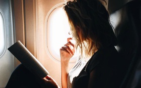 “Luật ngầm” về vị trí ngồi cạnh cửa sổ trên máy bay mà bạn cần tuân theo nếu không muốn trở thành người… vô duyên