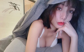 Lộ "clip nóng" với bạn trai YouTuber nổi tiếng, hot girl xinh đẹp bất ngờ được fan động viên, an ủi