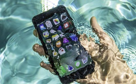 Phân biệt giữa chống nước và kháng nước, làm thế nào để cứu điện thoại khỏi "chết đuối"