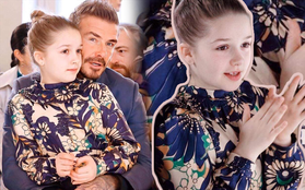 Ngồi trong lòng bố, công chúa nhỏ Harper Beckham lại khiến dân tình xao xuyến: Mỹ nhân tương lai của Hollywood đây rồi!