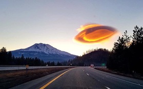 Vật thể lạ xuất hiện trên bầu trời trông giống hệt UFO nhưng thực chất lại là hiện tượng tự nhiên kỳ thú mà ít ai biết
