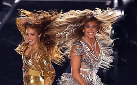 Shakira và Jennifer Lopez hát nhảy "hùng hục" để có màn trình diễn đi vào lịch sử tại Super Bowl, nhưng hoá ra tất cả đều là hát nhép?