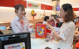 HDBank tưng bừng trao ngàn quà tặng yêu thương đến phái đẹp nhân dịp 8/3