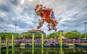 Hàng ngàn du khách tới check in lễ hội hoa tại Sun World Danang Wonders