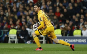 Bóng đá tạm nghỉ, Thibaut Courtois cùng nhiều cầu thủ khác chuyển sang... chơi LMHT, tiện tay đấu giải luôn!