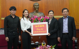 Chi Pu trao tận tay 5.000 bộ trang phục bảo hộ tại Hà Nội và TP. HCM phòng chống dịch Covid-19