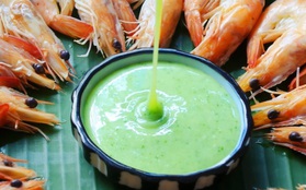 Việt Nam có đặc sản muối ớt xanh “danh bất hư truyền” chuyên dùng để chấm các loại hải sản, gọi là muối nhưng lúc nào cũng… đặc sệt?
