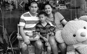 Chuyện buồn của cựu tuyển thủ Thái Lan có quốc tịch Việt Nam: Vợ qua đời vào những ngày dịch Covid-19 bùng phát, không thể đón người thân đến đưa tiễn