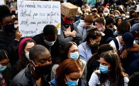 Hàng vạn người Pháp xuống đường biểu tình phản đối phân biệt chủng tộc