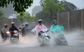 Hà Nội đề phòng mưa rào và dông từ chiều tối và đêm nay, ngày mai lại nắng nóng 34 - 36 độ C