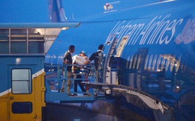 Phi công người Anh đã rời TP.HCM đến Hà Nội, sẽ hồi hương trên chiếc máy bay mình từng cầm lái