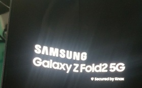 Galaxy Z Fold 2 lộ ảnh thực tế với màn hình "nốt ruồi" kích thước lớn