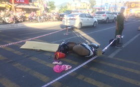 Trên đường đi làm, người phụ nữ bị xe tải tông chết thảm