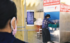 ATM gạo ứng dụng trí tuệ nhân tạo tại Đà Nẵng: Gọi điện "hẹn" trước 30 phút, nhận diện đúng người nghèo mới nhả gạo
