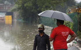 Mưa lớn gây ngập lụt nghiêm trọng, hàng triệu người dân Ấn Độ bị ảnh hưởng