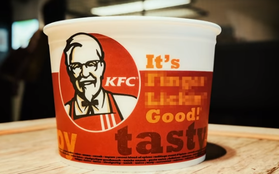 Sau 64 năm, KFC phải ngừng dùng slogan "Vị ngon trên từng ngón tay" vì không "hợp thời" với Covid-19