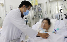 Người đàn ông Vũng Tàu ngộ độc Pate Minh Chay nguy kịch điều trị tại Bệnh viện Chợ Rẫy đã mở được mắt