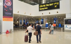 Một nhân viên vệ sinh sân bay Nội Bài bị điều tra chiếc đồng hồ nghi lấy của khách