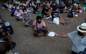 27 triệu người Thái Lan thất nghiệp, xếp hàng dài nhận thực phẩm miễn phí