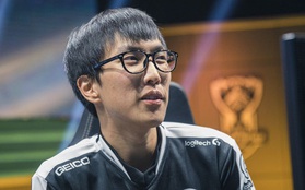 Siêu xạ thủ Doublelift tuyên bố giải nghệ