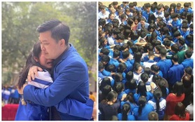 Câu chuyện đau lòng phía sau hình ảnh cả ngàn học sinh và thầy cô ôm nhau khóc giữa sân trường