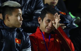 Biểu cảm của team tuyển thủ nổi tiếng khi bị cho "ra rìa" ở trận tuyển Việt Nam đấu đàn em U22
