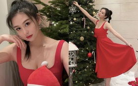 Thẩm Nguyệt không hổ danh con gái "bom sex" Khâu Thục Trinh, khoe khéo vòng 1 căng đầy trong đêm Noel