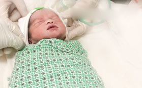 Hà Nội: Lần đầu tiên, một thai tử vong, cổ tử cung tự đóng cứu sống thai nhi còn lại