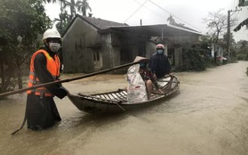 Quảng Ngãi: Sơ tán hàng ngàn hộ dân tránh lũ