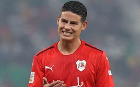 Trai đẹp James Rodriguez giận tím mặt, vừa chịu đòn đau vừa bị đuổi khỏi sân sau quyết định "ối giời ơi" của trọng tài