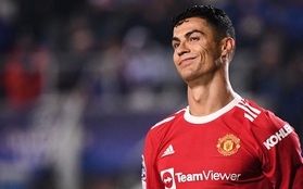 Vẫn lại là Ronaldo: CR7 lập cú đúp ở phút bù giờ, cứu MU thoát khỏi thất bại mười mươi ở Champions League
