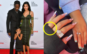 Kylie Jenner khoe nhẫn kim cương to bự bạn trai tặng, ai ngờ dân tình "rần rần" vì soi ra chi tiết cặp đôi đã đính hôn?