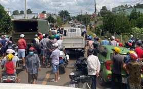 NÓNG: Nhiều cảnh sát đang bao vây đối tượng dùng hung khí khống chế con tin ở Đồng Nai