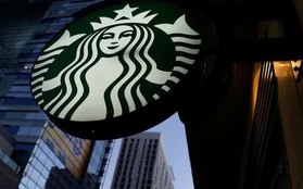 Starbucks có nguy cơ bị tẩy chay trên toàn Trung Quốc: Hàng trăm triệu người theo dõi vụ việc, kêu gọi "hãy tránh xa thứ cà phê đắt đỏ đó"