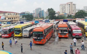 Dịp Tết, bến xe Hà Nội không nhận xe khách từ "vùng 3" dịch COVID-19