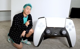 Xuất hiện thanh niên chi 70.000 USD để làm một chiếc máy PlayStation 5 siêu to khổng lồ