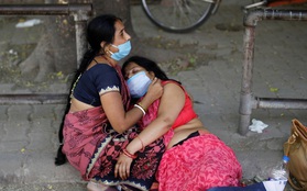 Lời kể ám ảnh của nhà báo Mỹ giữa "địa ngục" Ấn Độ: "Không khí lúc này như thể có độc, ai cũng sợ hít thở", thi thể chất chồng mỗi ngày