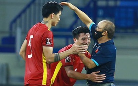 Chùm ảnh tuyển Việt Nam hân hoan với niềm vui chiến thắng Malaysia