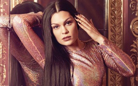 Sốc: Jessie J bị trào ngược axit, bật khóc đau đớn vì mắc bệnh vô phương cứu chữa, phá hủy cổ họng và thính giác