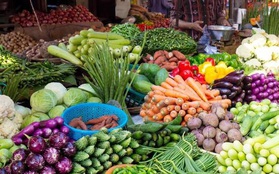 Nhiều loại hàng hoá không về được Hà Nội, thực phẩm đua nhau tăng giá