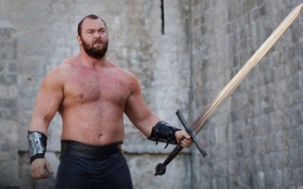 "Thần sấm" Thor Bjornsson thể hiện sức mạnh đáng nể trên võ đài, "hủy diệt" huyền thoại vật tay một cách chóng vánh