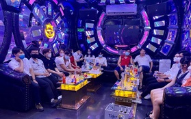 Đột kích phòng VIP quán karaoke, phát hiện 15 người đang hát chui giữa mùa dịch