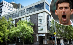 Djokovic bị giam lỏng ở khách sạn "tồi tàn", chờ chuyến bay trục xuất khỏi Australia