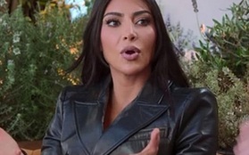 Kim Kardashian "kiệt sức" trước những lời công kích của Kanye West